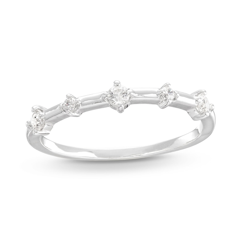 0.145 CT. T.W. Diamond Alternating Large and Small Five Stone Anniversary Band in 10K Gold