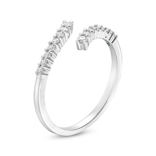 0.18 CT. T.W. Diamond Graduated Bypass Anniversary Band in 10K Gold