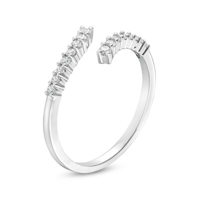 0.18 CT. T.W. Diamond Graduated Bypass Anniversary Band in 10K Gold
