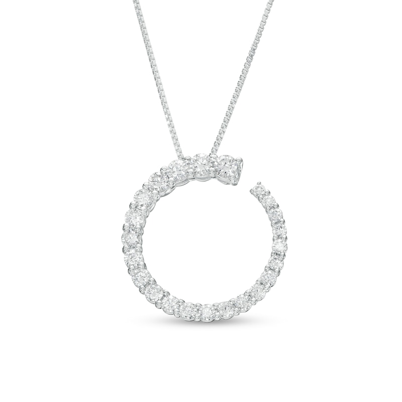 1.00 CT. T.W. Certified Lab-Created Diamond Graduated Circle Outline Pendant in 14K White Gold (F/SI2)
