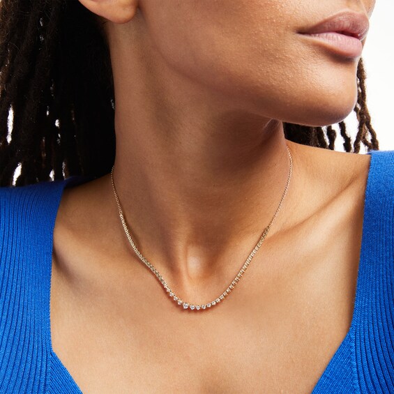 0.95 CT. T.W. Diamond Graduated Necklace in 10K Gold – 17"