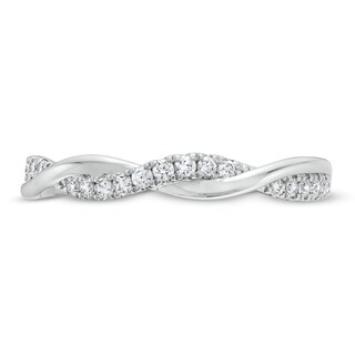 Circle of Gratitude® Collection CT. T.W. Diamond Polished Twist Band in Sterling Silver