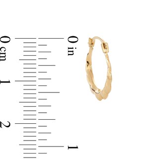 14.0mm Scalloped Hoop Earrings in 14K Gold