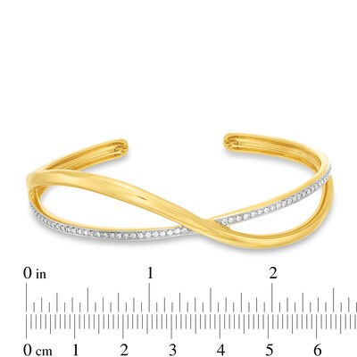 0.25 CT. T.W. Diamond Bypass Bangle Bracelet in 18K Gold