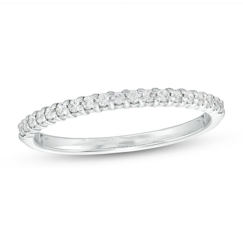 Previously Owned - 0.15 CT. T.W. Diamond Anniversary Band in 10K White Gold