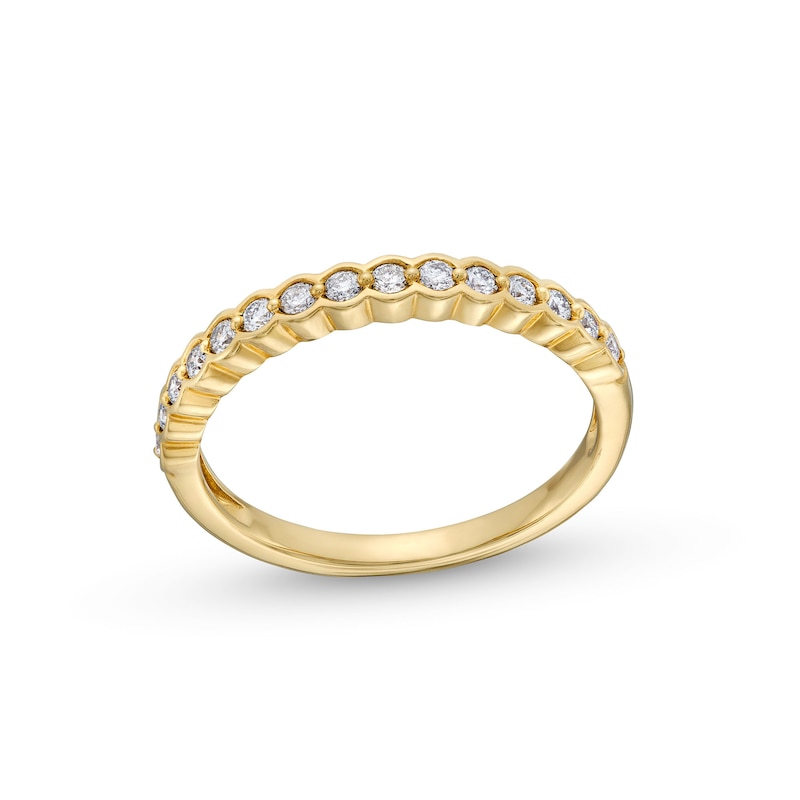 Main Image 1 of 0.25 CT. T.W. Diamond Scallop Edge Anniversary Band in 10K Gold