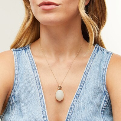 Oval White Jade Cabochon Chinese “Happy” Pendant in 14K Gold