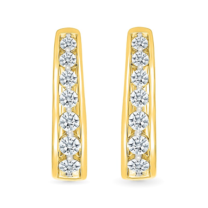 0.95 CT. T.W. Diamond Graduated Oval Hoop Earrings in 10K Gold