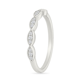 0.45 CT. T.W. Marquise-Shaped Multi-Diamond Flower Frame Scallop Shank Bridal Set in 10K Gold