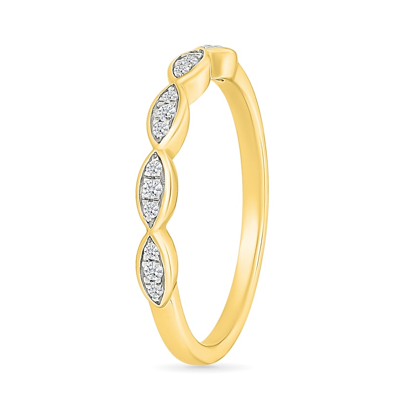 Main Image 6 of 0.45 CT. T.W. Marquise-Shaped Multi-Diamond Flower Frame Scallop Shank Bridal Set in 10K Gold