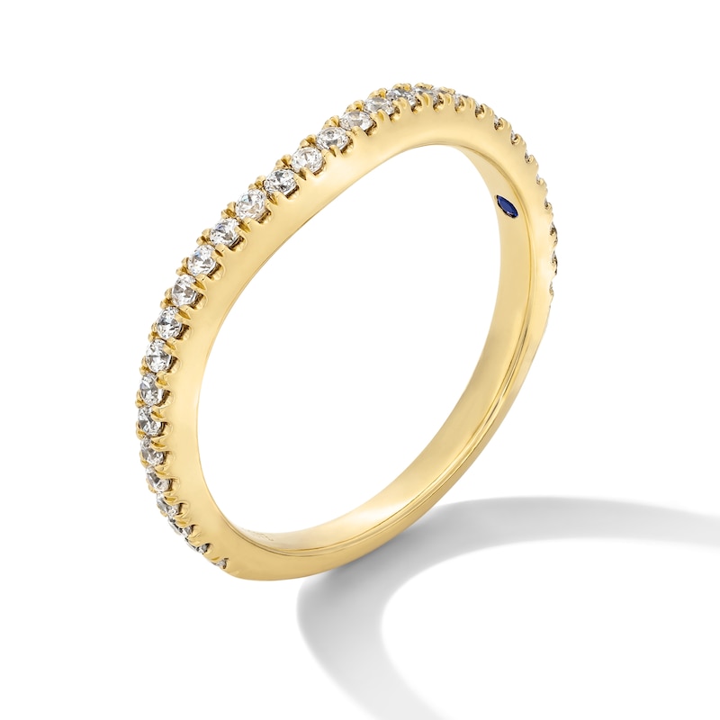 Main Image 3 of Vera Wang Love Collection 0.25 CT. T.W. Certified Lab-Grown Diamond Contour Band in 14K Gold (F/VS2)