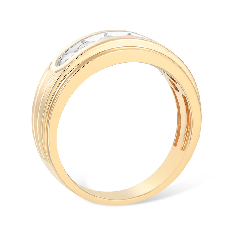 0.50 CT. T.W. Certified Lab-Grown Diamond Five Stone Stepped Edge Band in 14K Gold (F/VS2)