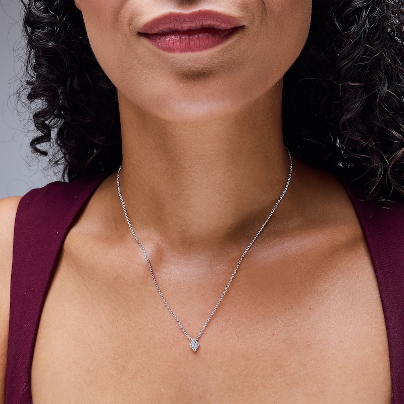 Shooting Star 0.10 CT. T.W. Certified Lab-Grown Multi-Diamond Rhombus-Shaped Necklace in Sterling Silver (F/VS2)