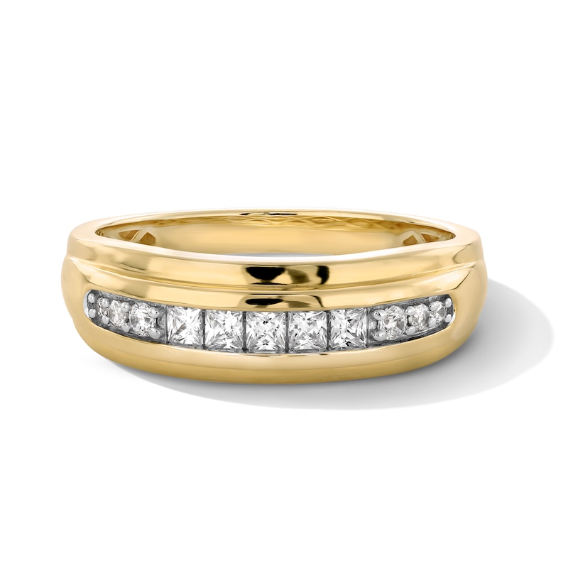 0.30 CT. T.W. Square-Cut and Round Diamond Stepped Edge Band in 10K Gold