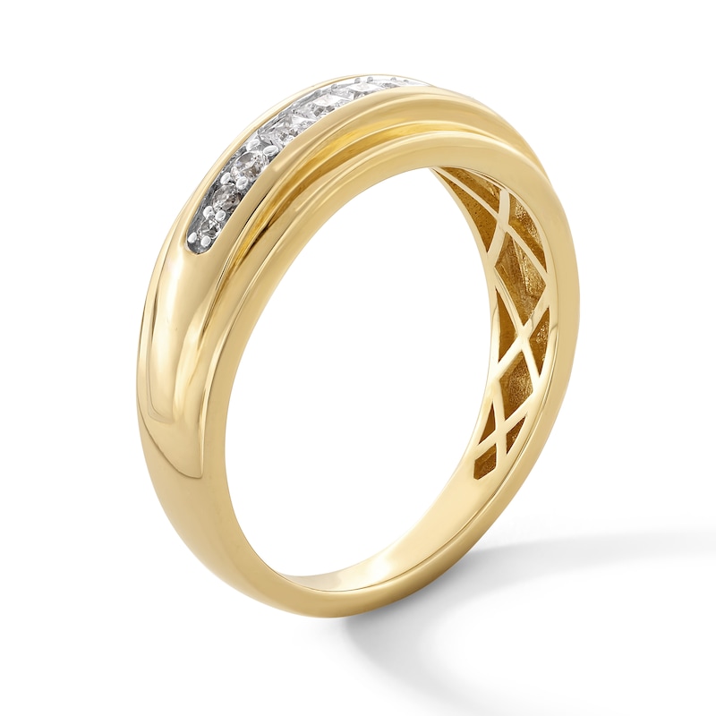 0.30 CT. T.W. Square-Cut and Round Diamond Stepped Edge Band in 10K Gold