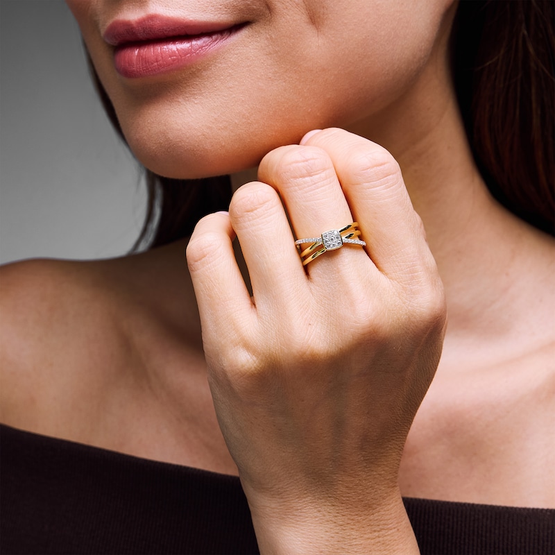 0.20 CT. T.W. Multi-Diamond Crossover Fashion Ring 10K Gold