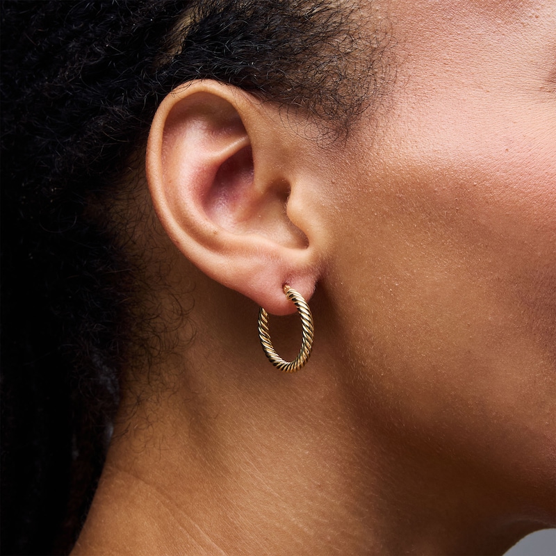 18.0mm Textured Twist Hoop Earrings in Hollow 10K Gold