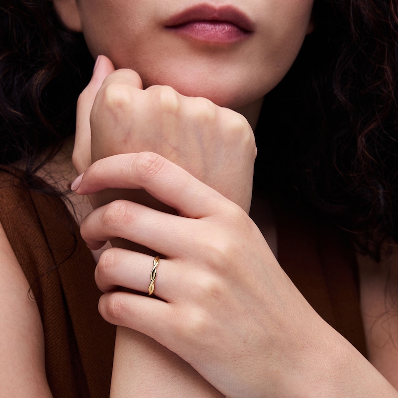 Stackable Twist Ring in 10K Gold