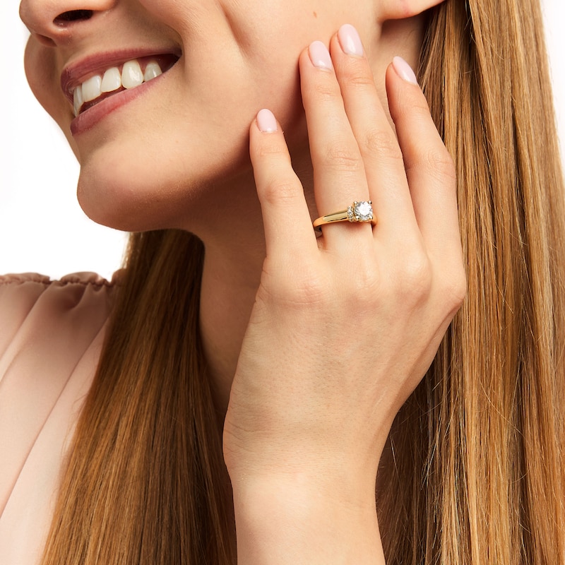 Previously Owned - Vera Wang Love Collection 1.09 CT. T.W. Diamond Collar Engagement Ring in 14K Gold