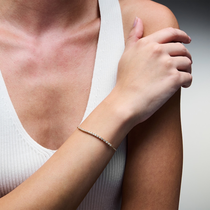 0.45 CT. T.W. Certified Lab-Grown Diamond Curb Chain Bracelet in Sterling Silver with 14K Gold Plate (F/SI2)