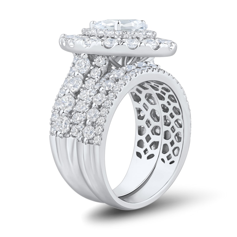 3.95 CT. T.W. Pear-Shaped Certified Lab-Grown Diamond Bridal Set in 14K Gold (F/VS2