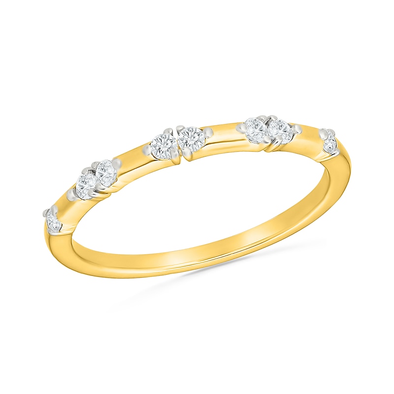 1.23 CT. T.W. Oval Certified Lab-Grown Diamond Cluster Bridal Set 10K Gold (F/VS2)