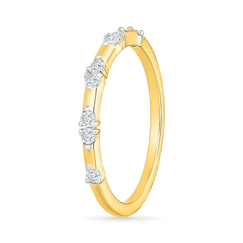 1.23 CT. T.W. Oval Certified Lab-Grown Diamond Cluster Bridal Set 10K Gold (F/VS2)
