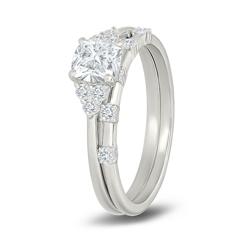0.95 CT. T.W. Cushion-Cut Certified Lab-Grown Diamond Bridal Set 10K White Gold (F/VS2)