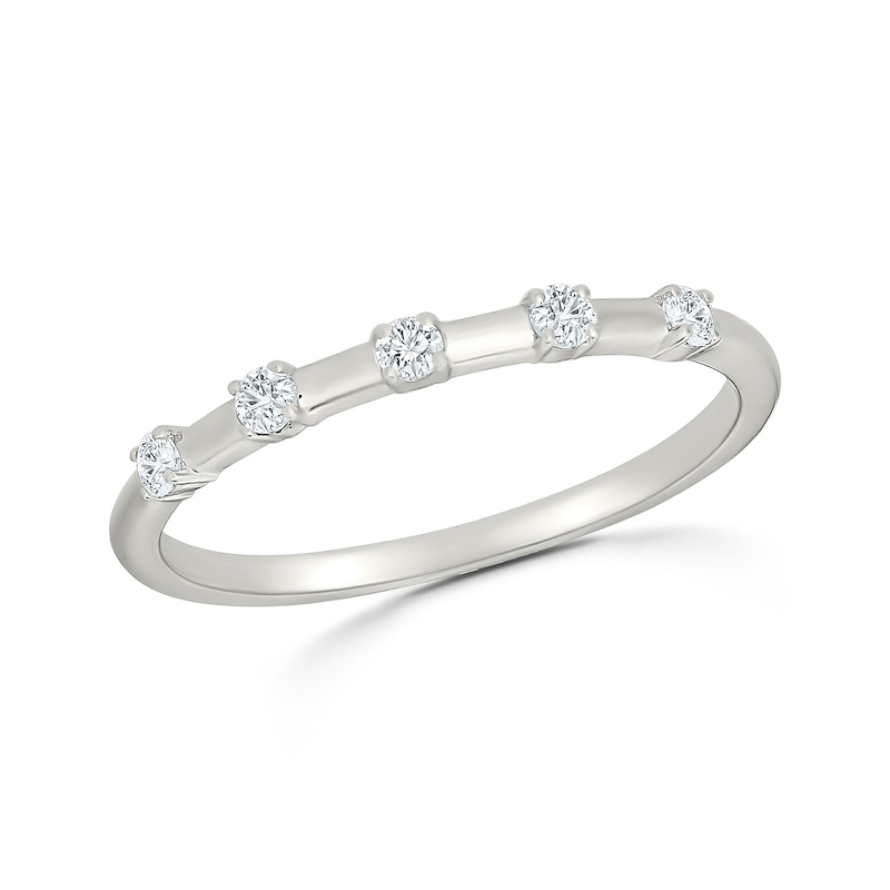 0.95 CT. T.W. Cushion-Cut Certified Lab-Grown Diamond Bridal Set 10K White Gold (F/VS2)