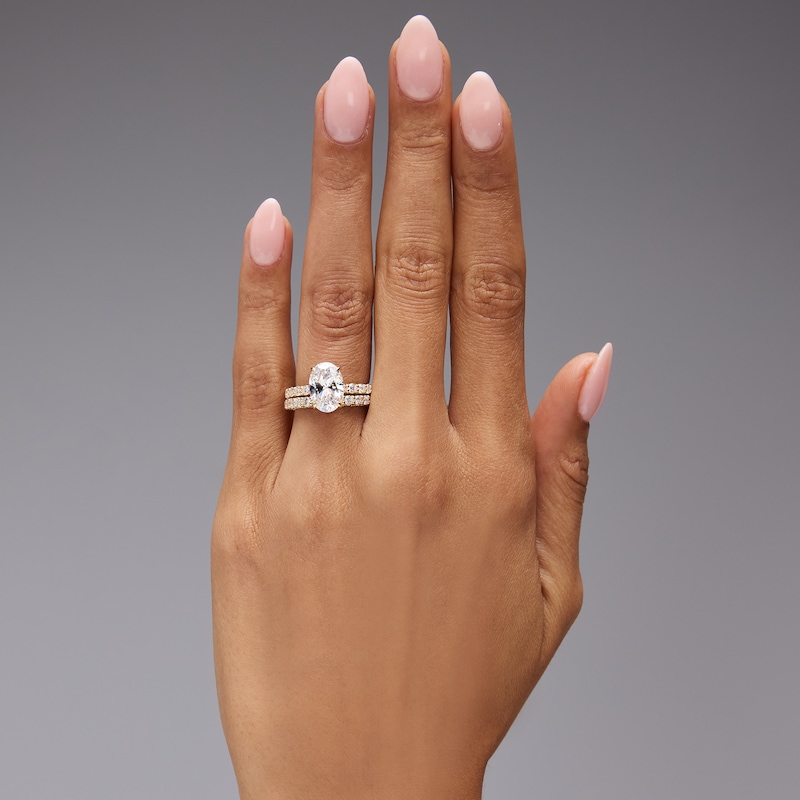 Vera Wang Love Collection 5.20 CT. T.W. Oval Certified Lab-Grown Diamond Bridal Set 14K Gold (F/VS2
