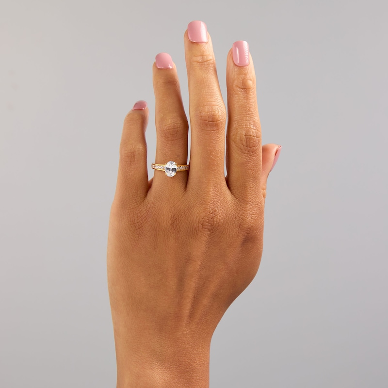 Vera Wang Love Collection 1.37 CT. T.W. Oval Diamond Engagement Ring 14K Gold