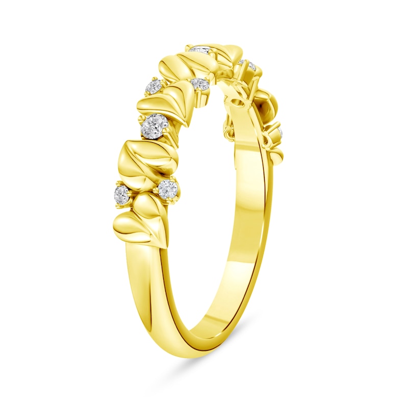 0.15 CT. T.W. Lab-Grown Diamond Alternating Hearts Ring 14K Gold (F/VS2)