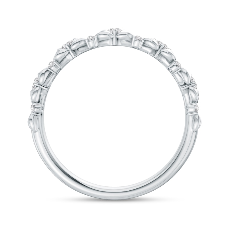 0.20 CT. T.W. Lab-Grown Diamond Flower Ring in 14K Gold (F/VS2