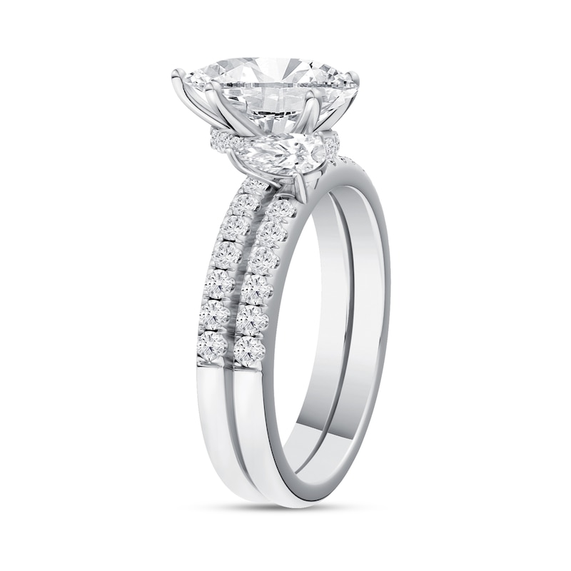 2.75 CT. T.W. Pear-Shaped Certified Lab-Grown Diamond Bridal Set in 14K Gold (F/VS2