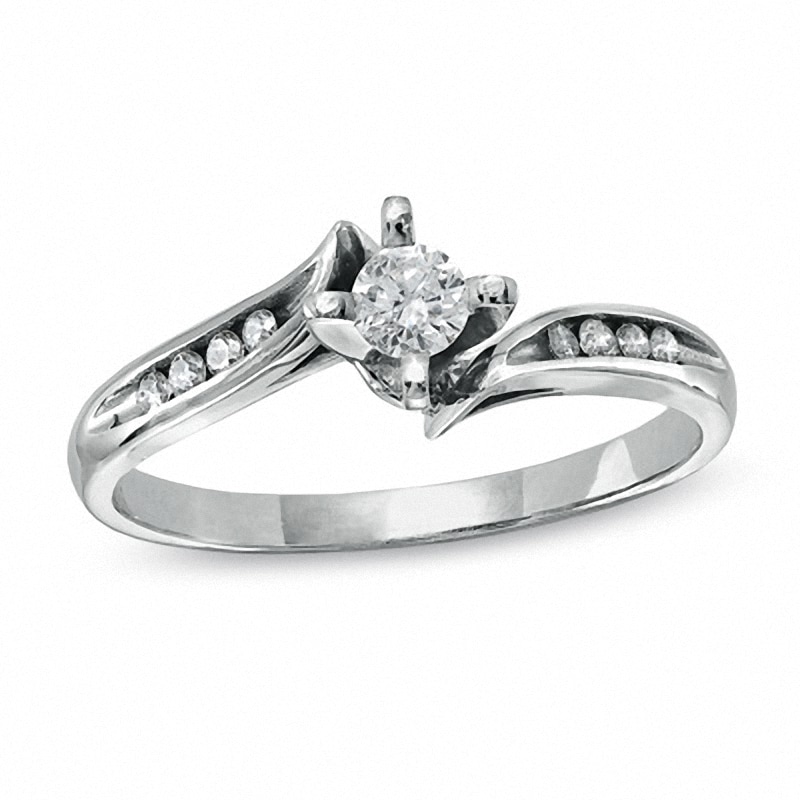 Previously Owned - Ladies' 0.25 CT. T.W. Diamond Engagement Ring in 14K White Gold