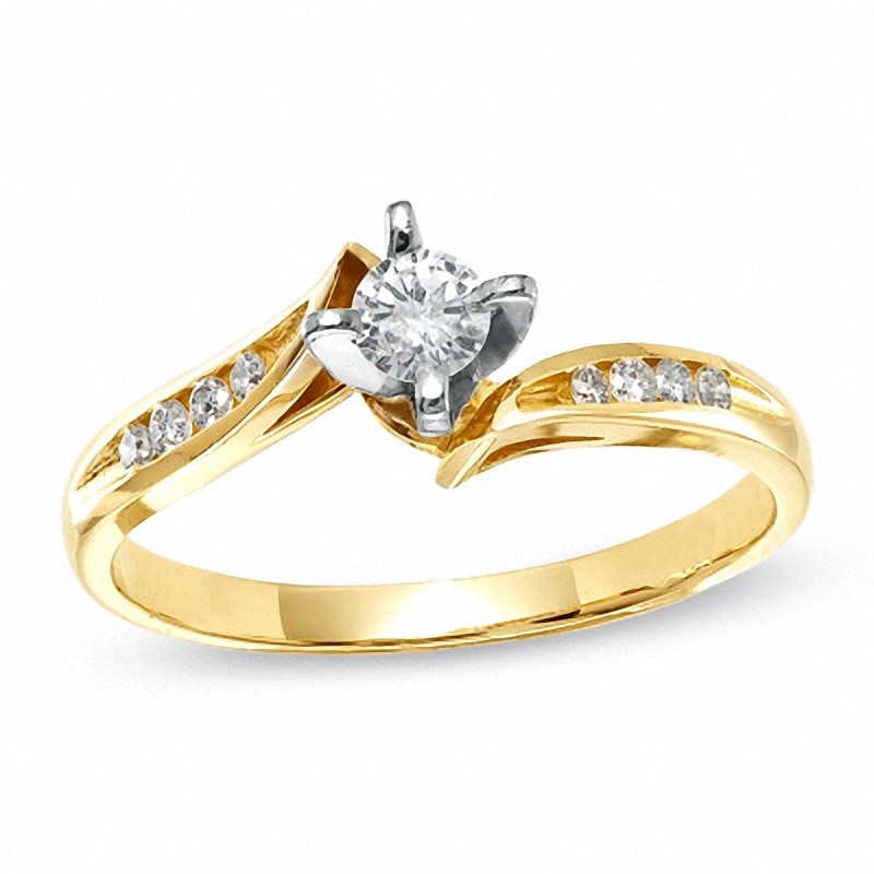 Previously Owned - Ladies' 0.25 CT. T.W. Diamond Engagement Ring in 14K Gold