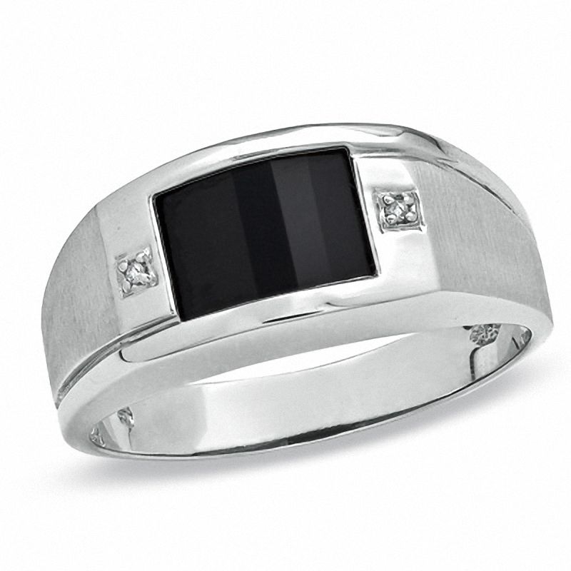Previously Owned - Men's Barrel-Cut Onyx and Diamond Accent Ring in 10K White Gold