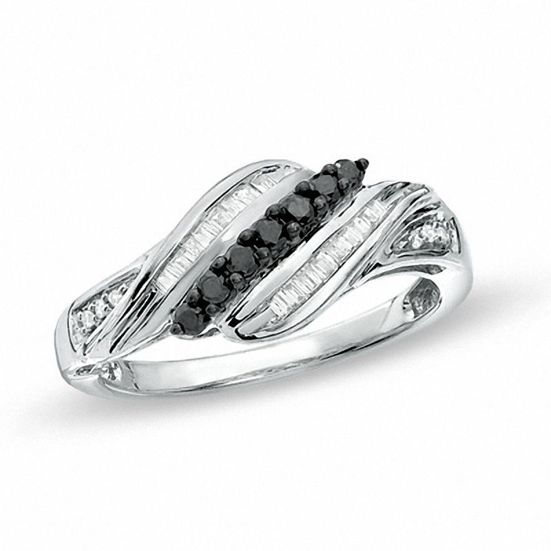 Previously Owned - 0.25 CT. T.W. Baguette Enhanced Black and White Diamond Fashion Ring in Sterling Silver
