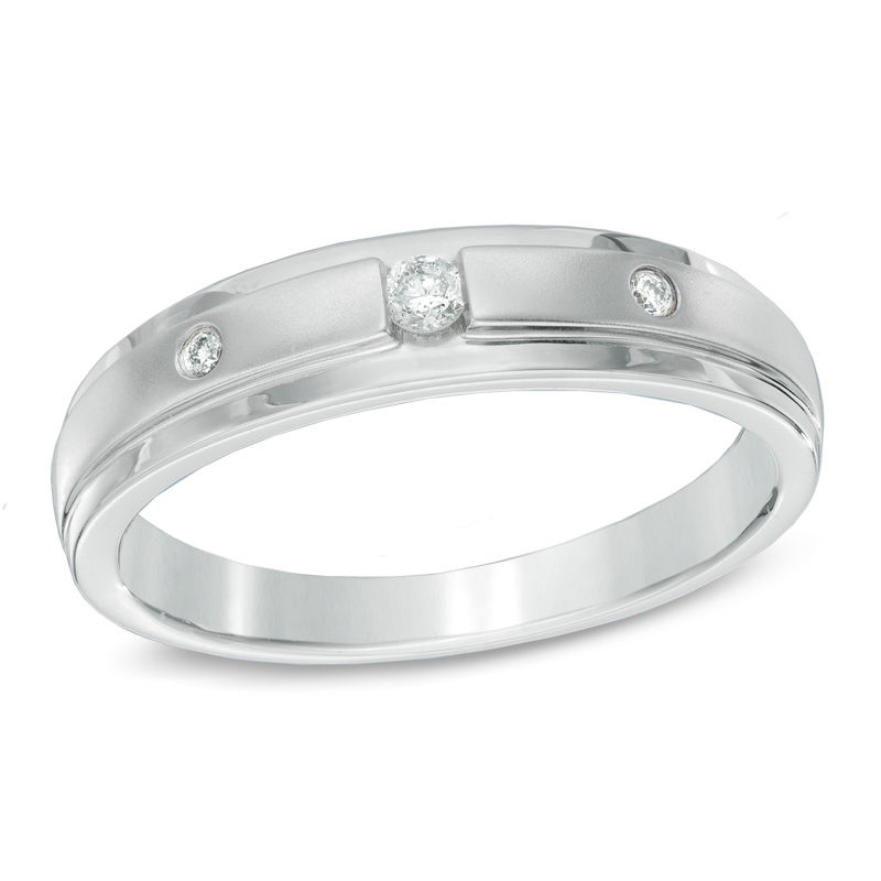 Main Image 1 of Previously Owned - 0.10 CT. T.W. Three Stone Diamond Ring in 10K White Gold