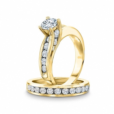 Previously Owned - 2.00 CT. T.W. Diamond Bridal Set in 14K Gold