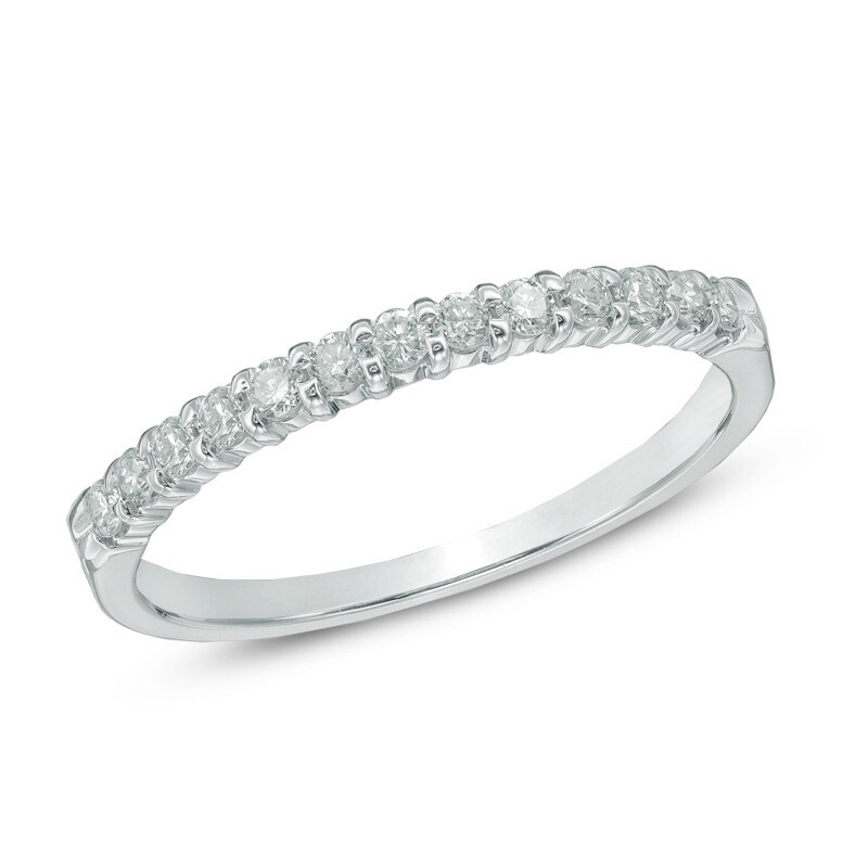 Previously Owned - Ladies' 0.25 CT. T.W. Diamond Wedding Band in 14K White Gold