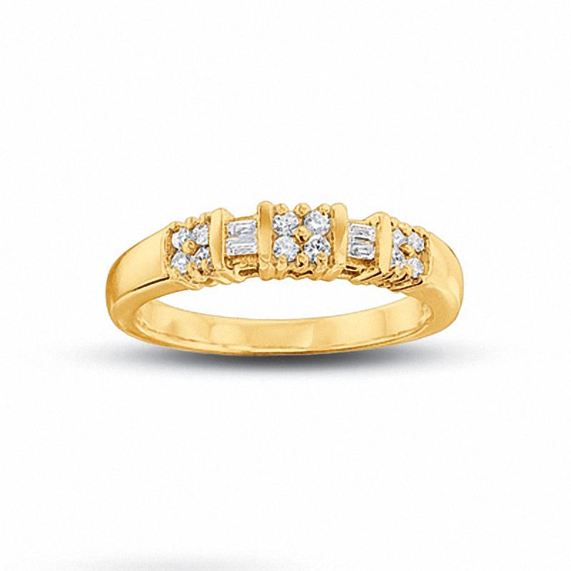Previously Owned - 0.25 CT. T.W. Diamond Clover Band in 10K Gold