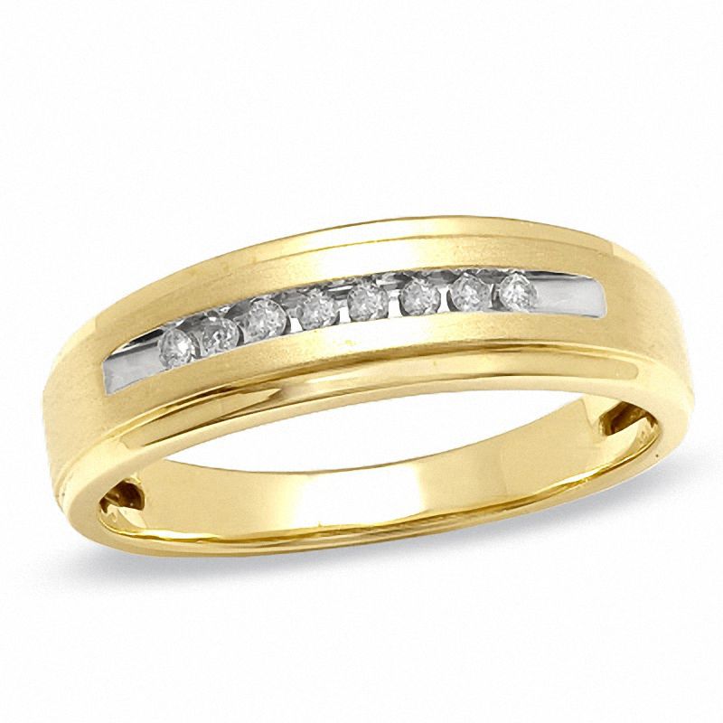 Previously Owned - Men's 0.10 CT. T.W. Diamond Wedding Band in 10K Gold