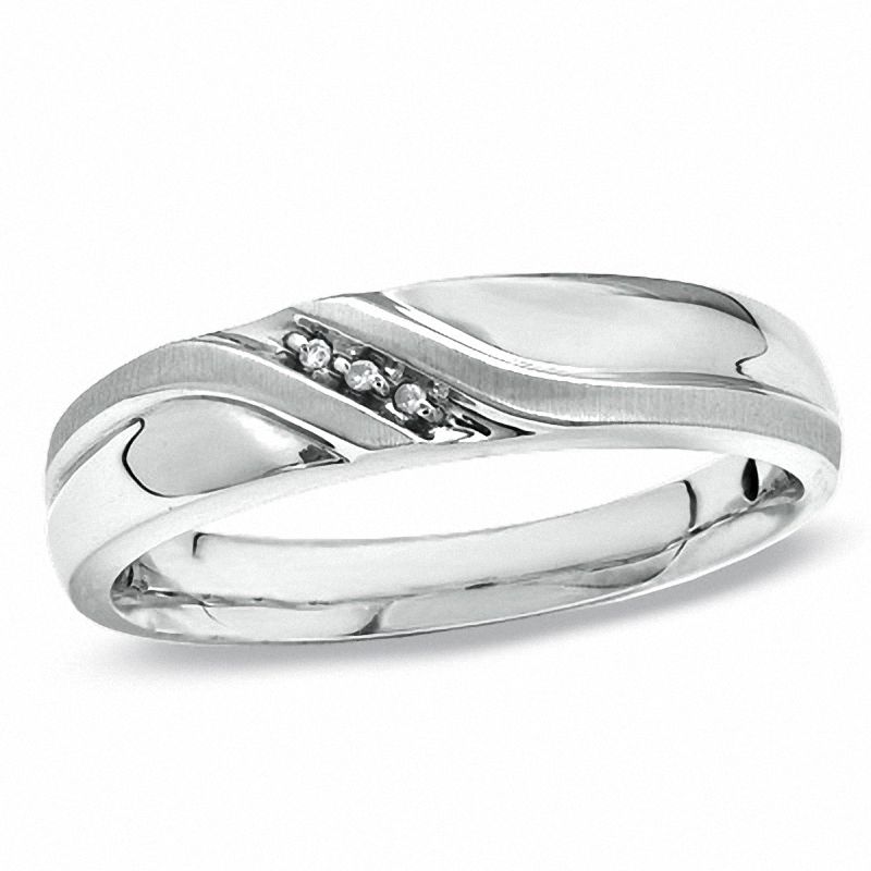 Previously Owned - Men's Diamond Accent Slant Luxury Fit Wedding Band in 10K White Gold