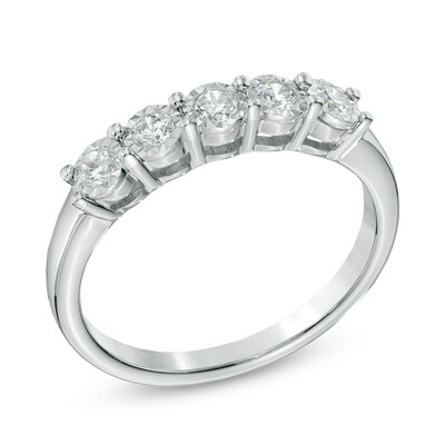 Previously Owned - Ladies' 0.25 CT. T.W. Diamond Five Stone Band in 10K White Gold