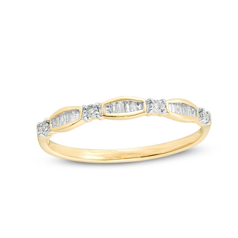 Main Image 1 of Previously Owned - 0.05 CT. T.W. Baguette and Round Diamond Station Anniversary Band in 10K Gold