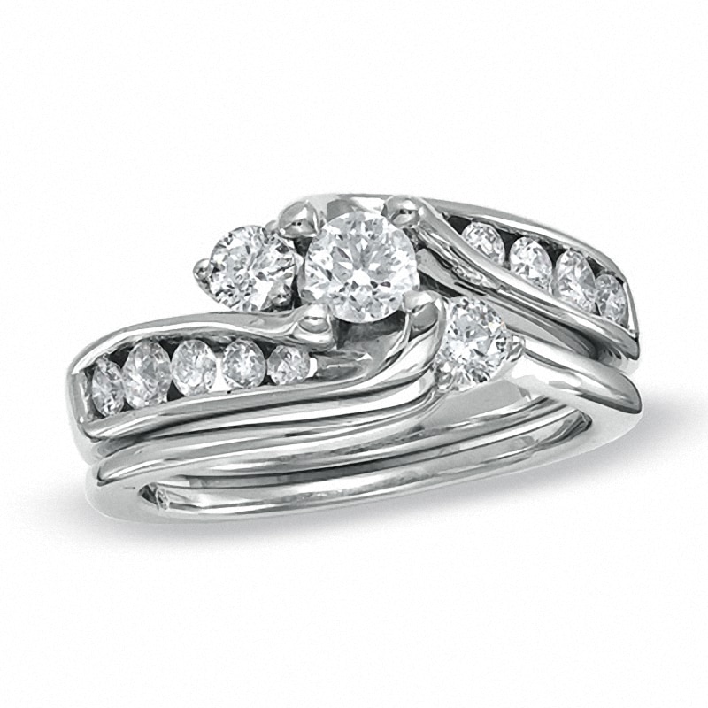 Previously Owned - 1.00 CT. T.W. Diamond Three Stone Bridal Set in 14K White Gold|Peoples Jewellers