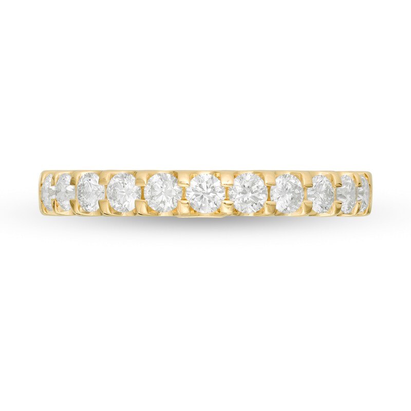 Previously Owned - 0.58 CT. T.W. Diamond Anniversary Band in 10K Gold