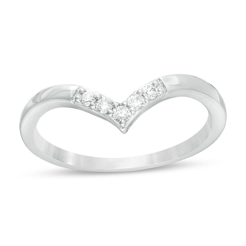 Previously Owned - 0.085 CT. T.W. Diamond Five Stone Chevron Anniversary Band in 10K White Gold