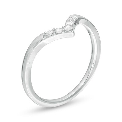 Previously Owned - 0.085 CT. T.W. Diamond Five Stone Chevron Anniversary Band in 10K White Gold